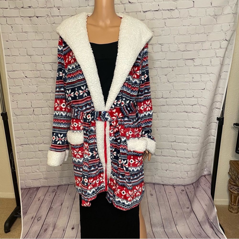 Extremely Soft Fluffy Robe w/Hood & Belt Secret Treasures